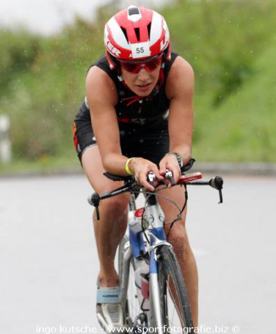 Annett fährt auf Platz 1 overall vor!