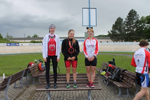 Podium Frauen: 1. Anna, 2. Amy, 3. Jule Podium Frauen: 1. Anna, 2. Amy, 3. Jule