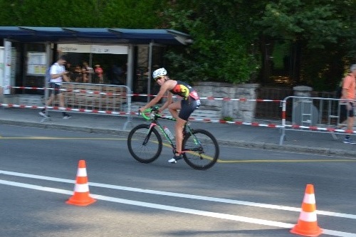 Anna auf der Radstrecke